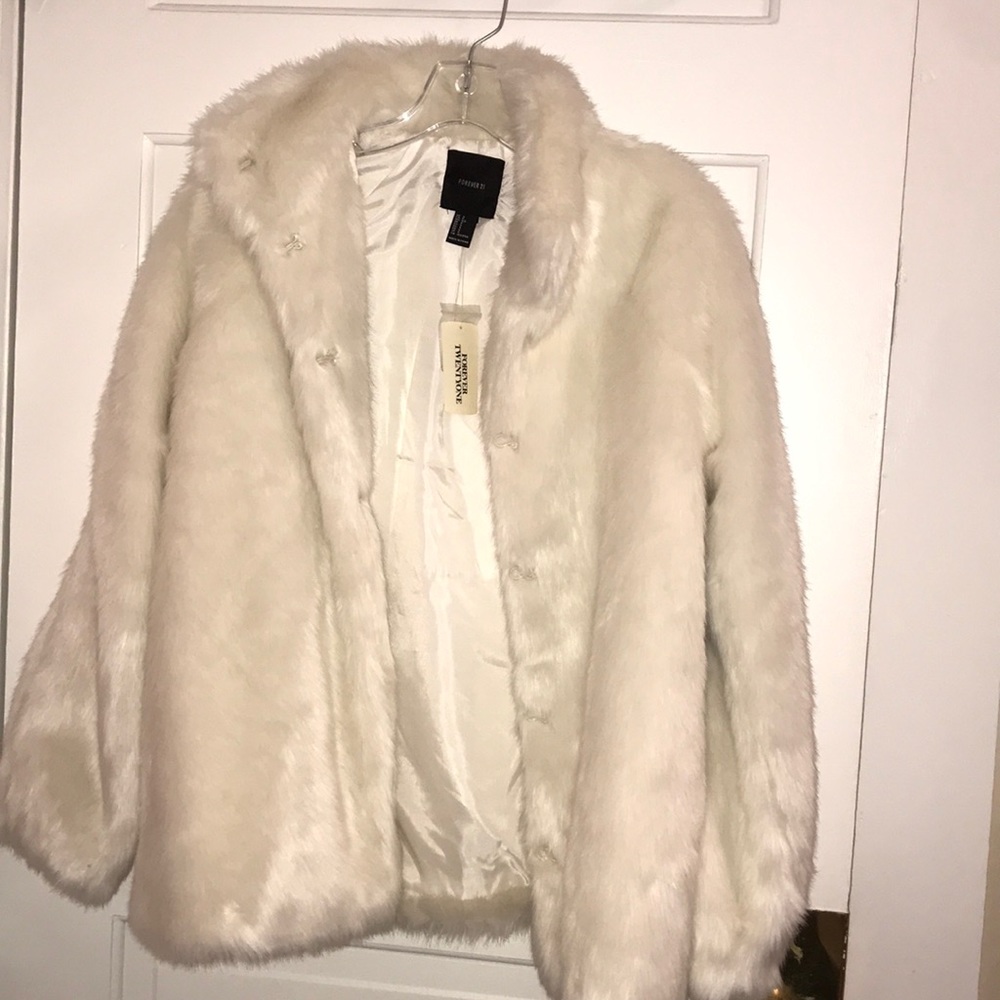 NWT faux fur coat